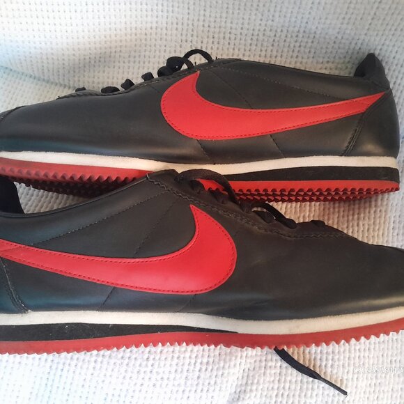 NIKE CLASSIC CORTEZ (2008 Vintage) - Picture 10 of 16